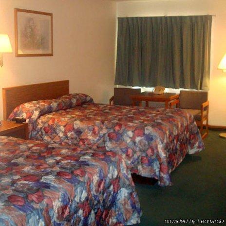 Anderson Chesterfield Travel Inn Daleville Pokój zdjęcie